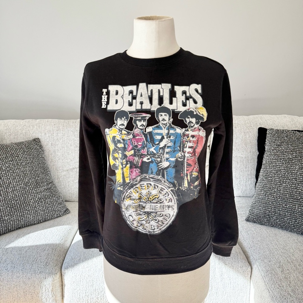 The Beatles XS S M Black Sweatshirt with Colorful Graphic